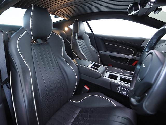 Aston Martin DB9GT